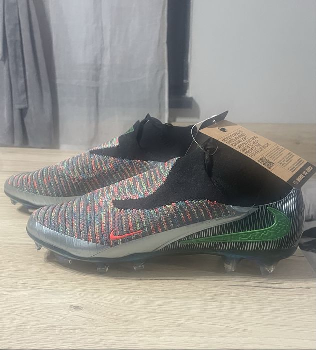 Футболни обувки / Бутонки Nike