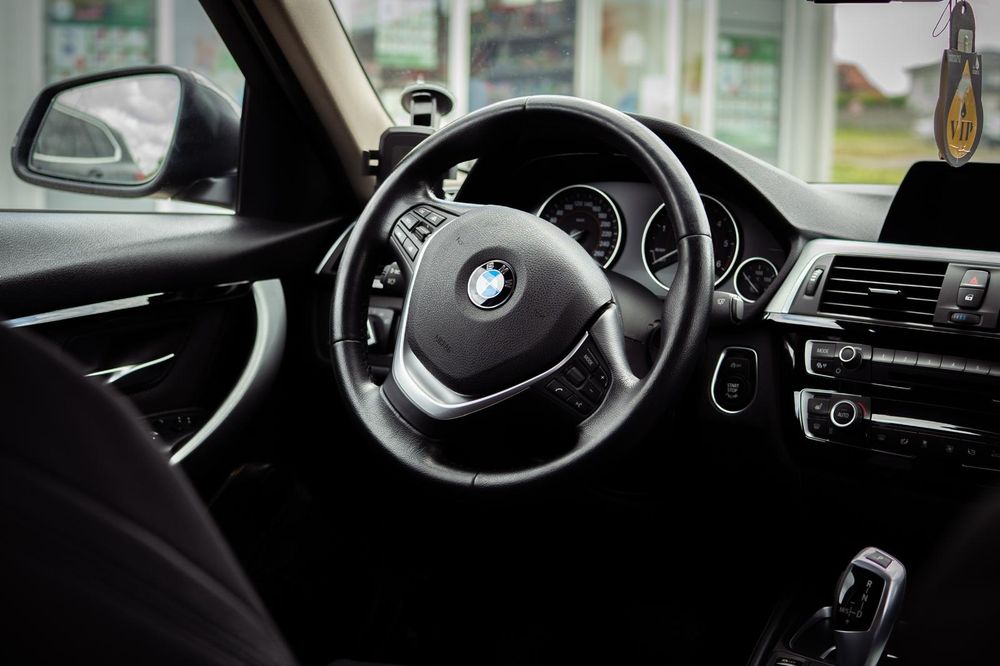 Bmw f30/f31 seria 320d XDrive facelift