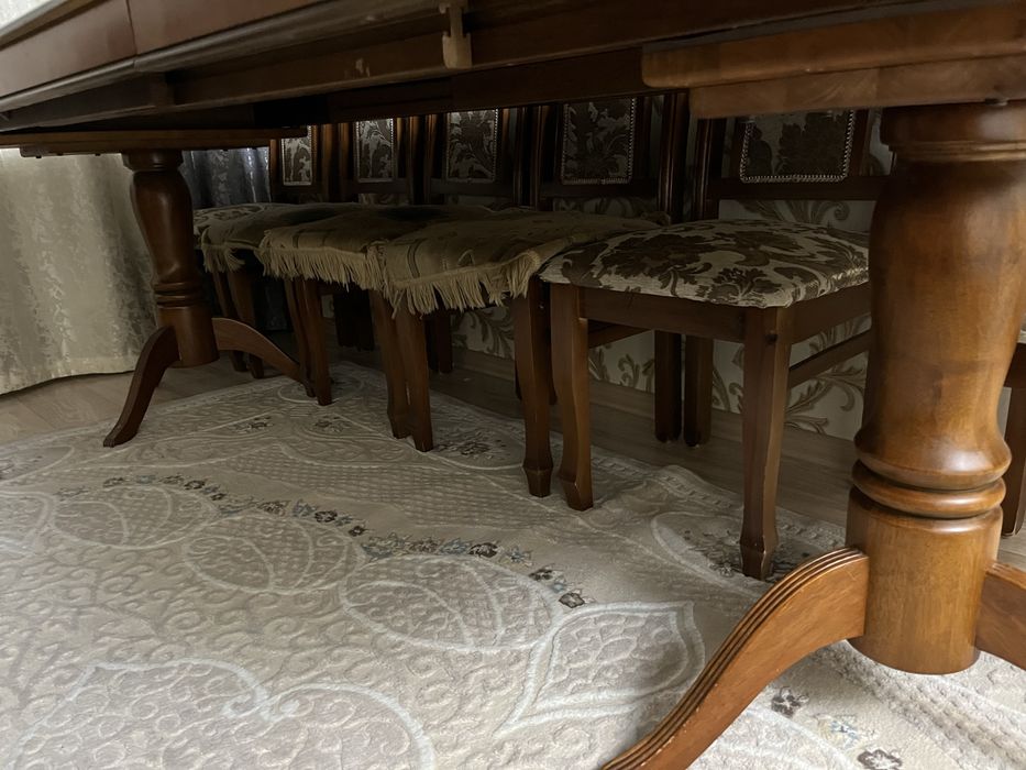 Продам стол в хорошом состоянии