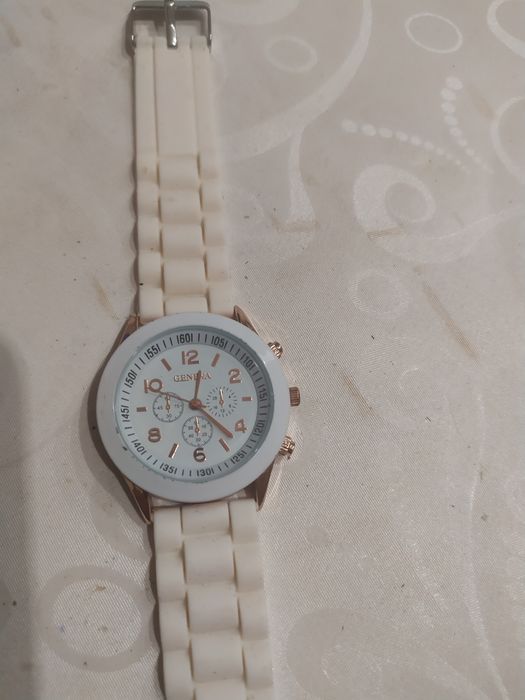 Часы наручные женские