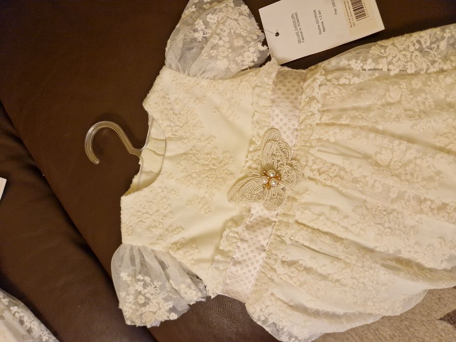 Rochite fetite gemene 2 ani si 4 ani, deluka