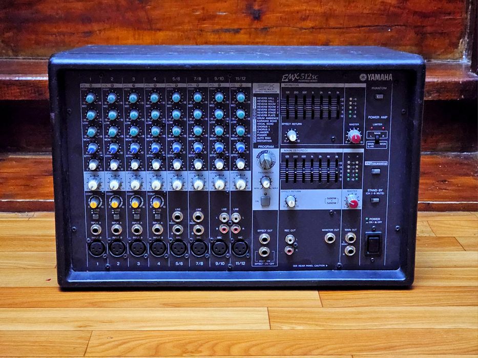 Активный микшерный пульт YAMAHA EMX512SC