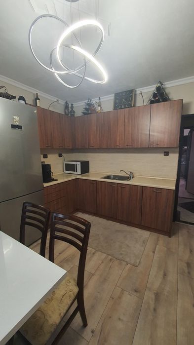 Продава се Тристаен апартамент в Бургас, Славейков - 54 кв.м за 2695 €/кв.м - Снимка #1