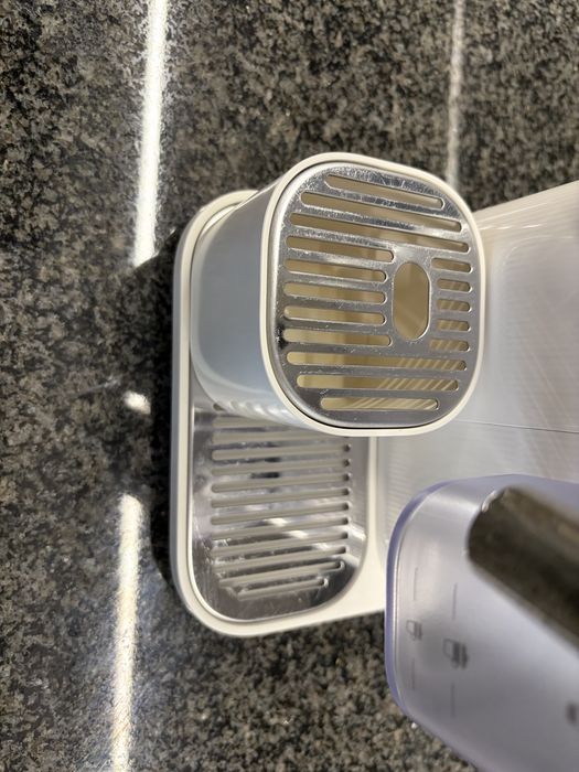 Кафемашина Nespresso Lattissima One Silky White