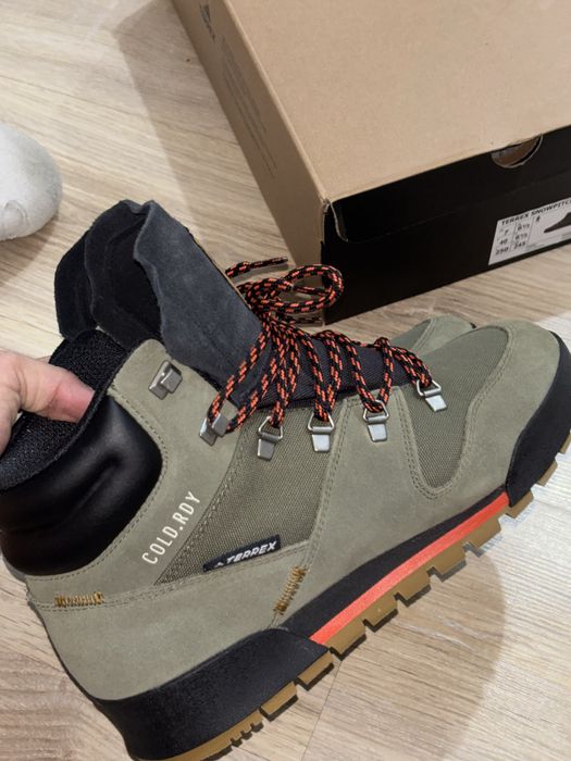 Продам ботинки Adidas Terrex Rby