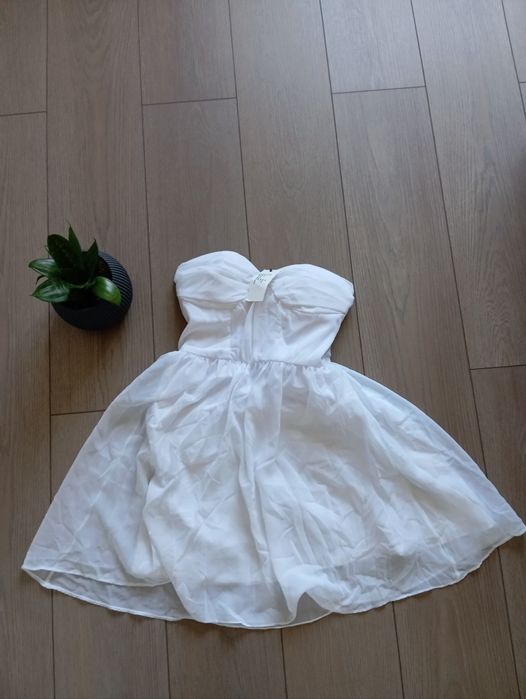 Нови роклички размер С