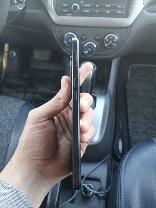 Oppo A57s 64gb ideal