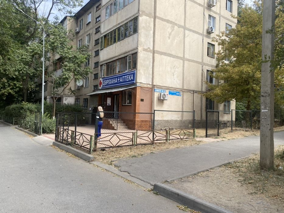 Продаю действующую помещение в мкр 11 ул.Алимбетова
