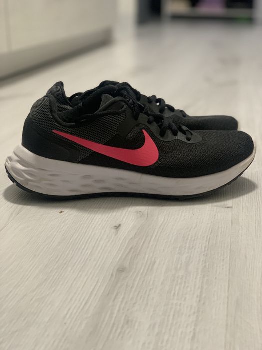 Оригинални маратонки на Найк