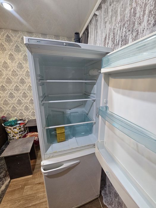 Продаю холодильник