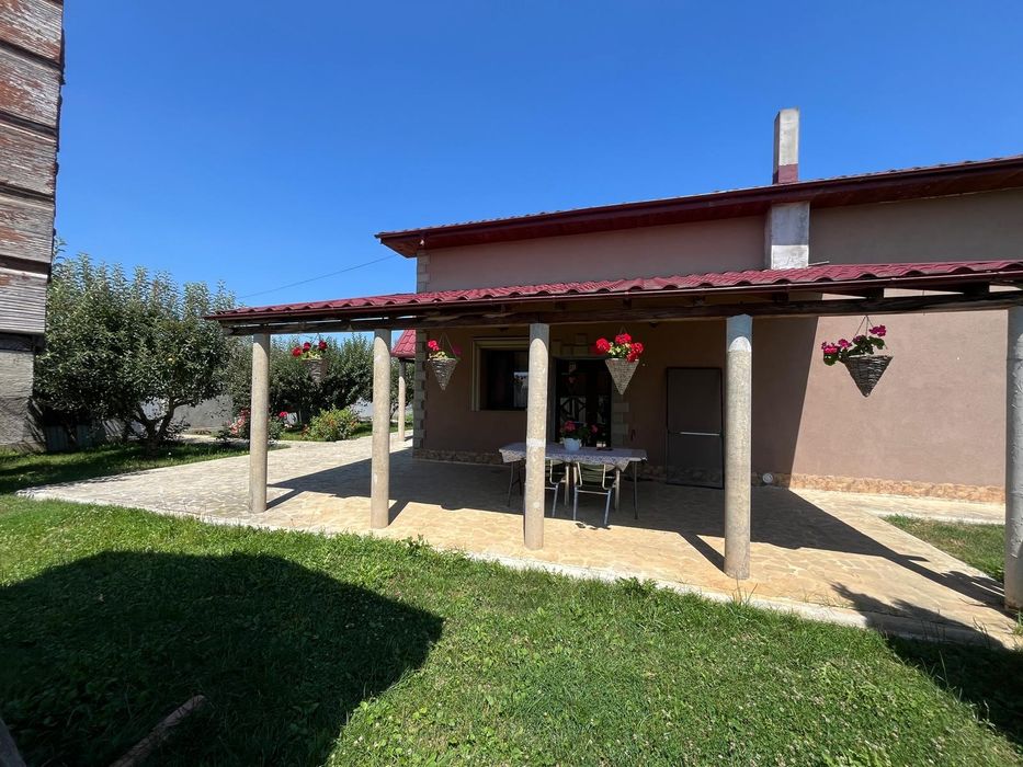 Casă de vânzare in Cotul Vames