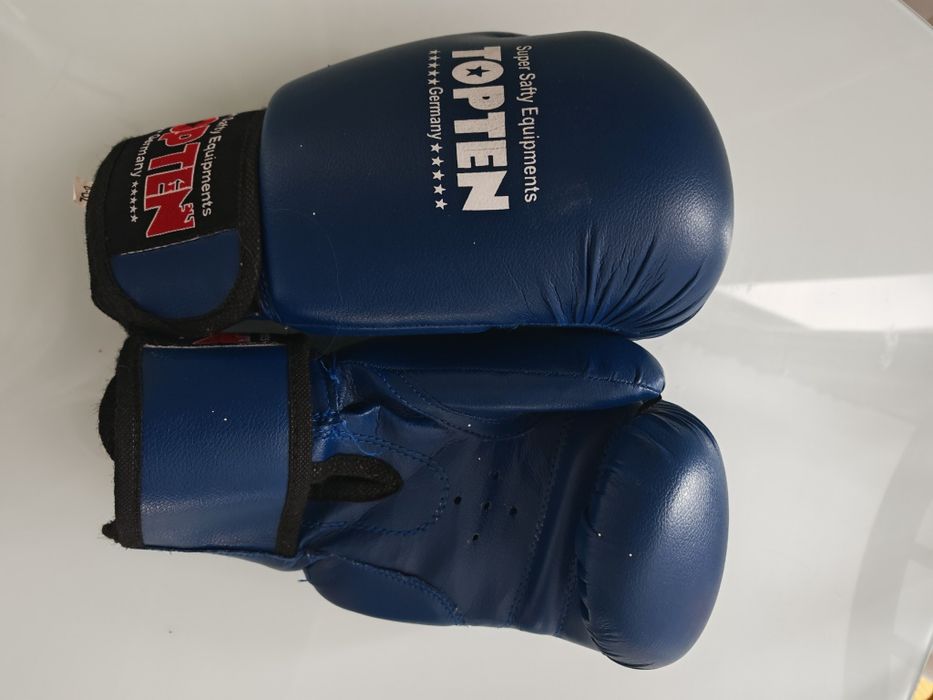 Перчатки боксерские