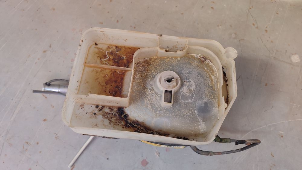 Компресор за хладилник с фризер