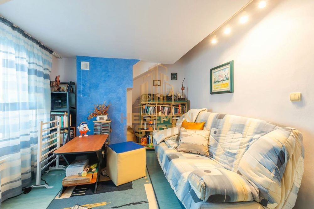 4-стаен, мезонет,  Варна - Спортна зала