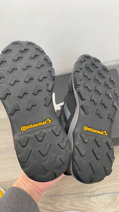 Детски обувки за момче adidas terrex