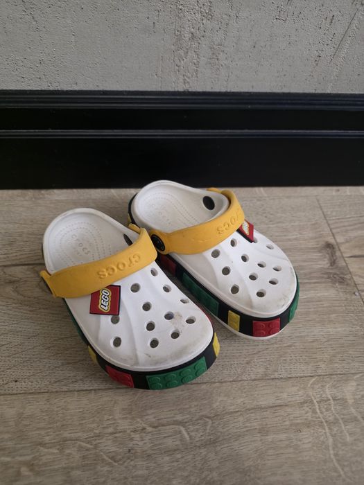 Продам детскую обувь crocs