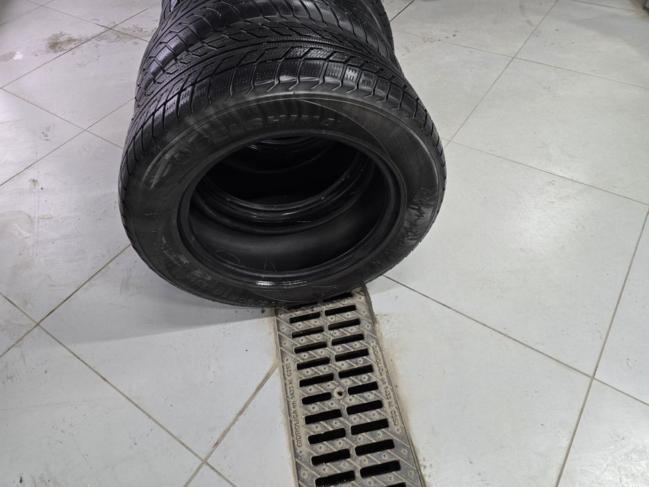 Продам шины на авто