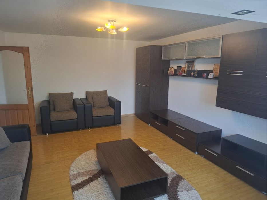 De închiriat apartament 2 camere Bucovina