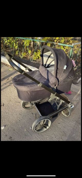 Продаю Коляску с двумя блоками