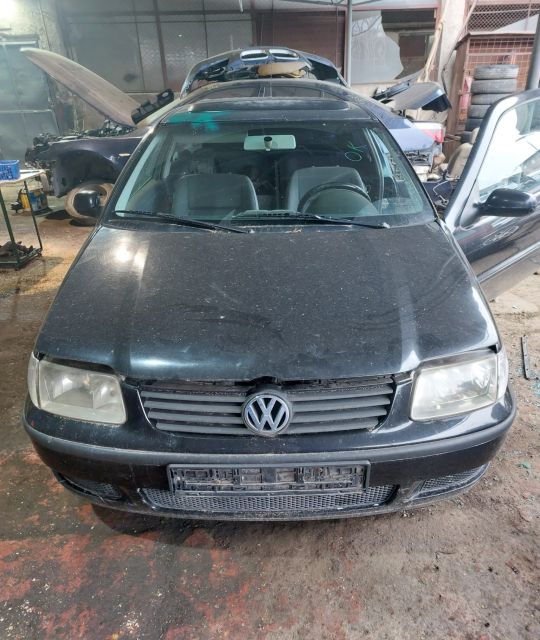 Bara fata Volkswagen VW Polo a 3-a generatie 6N