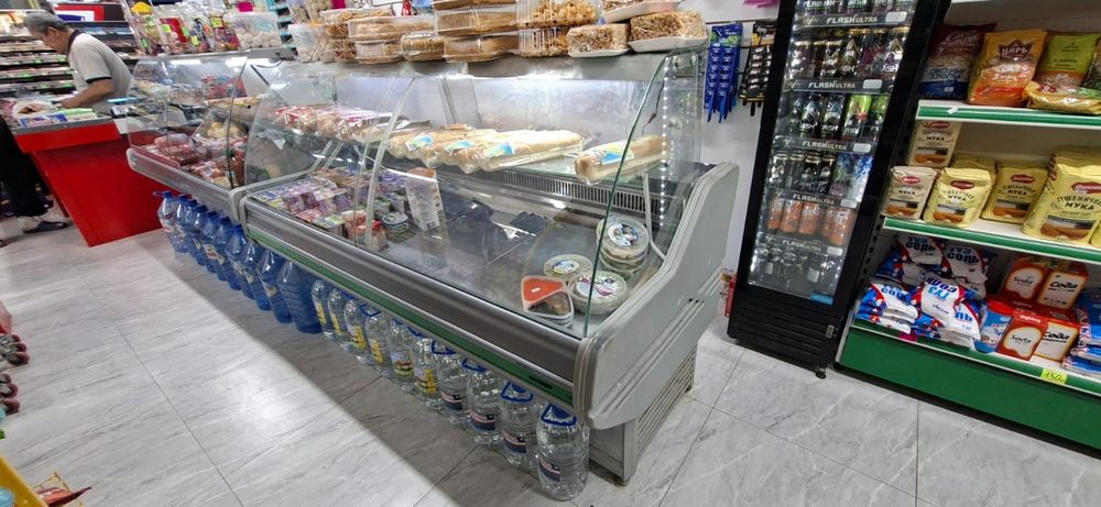 витринный холодильник