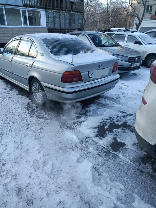 Продам бмв е39 ,528. Объем 2.8