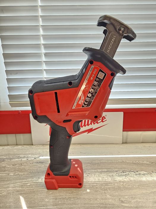 Milwaukee Саблен Трион M18 FHZ