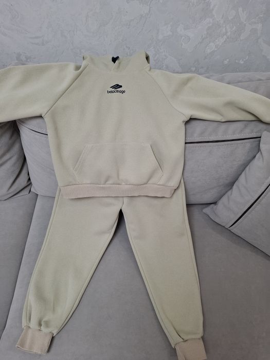 Спортивный костюм