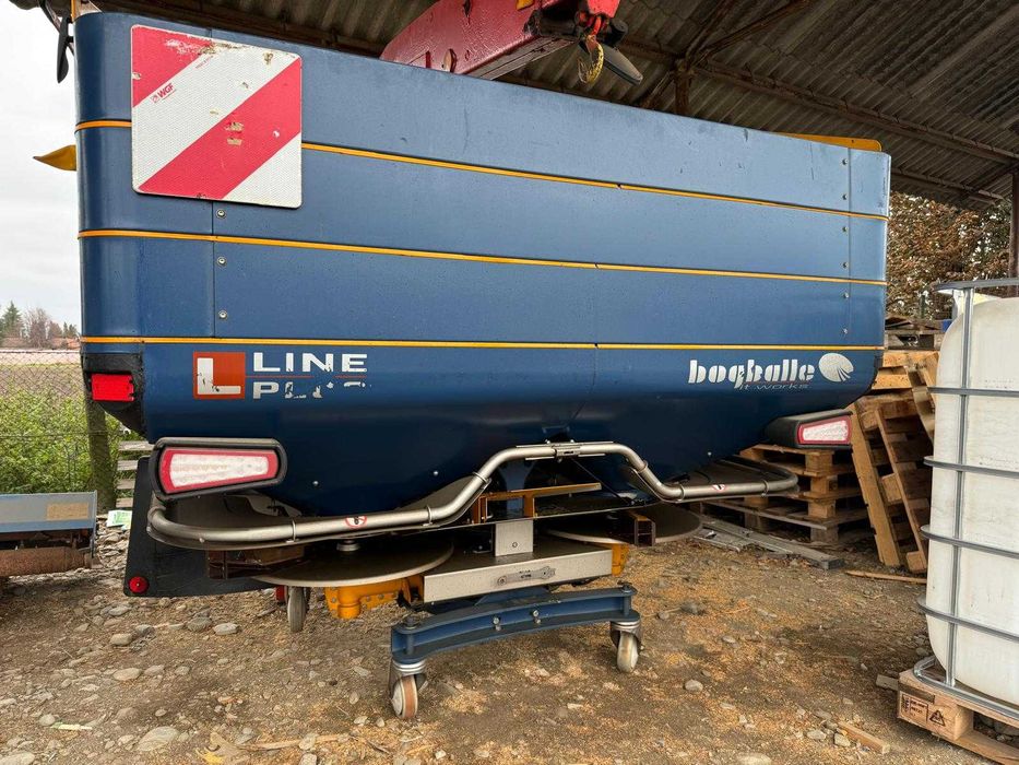 Masina de fertilizat Bogballe A/S L20 cu macara