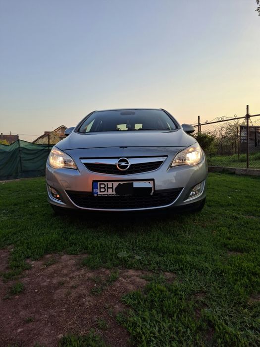 OPEL Astra 2010 — imagine 16