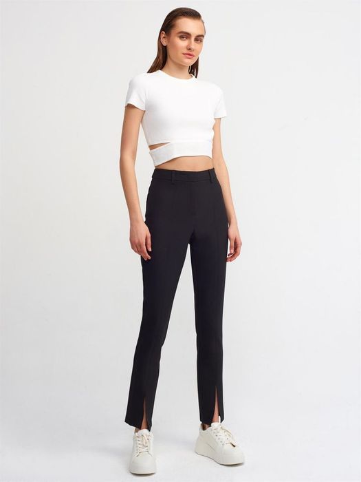 Черные брюки с разрезом