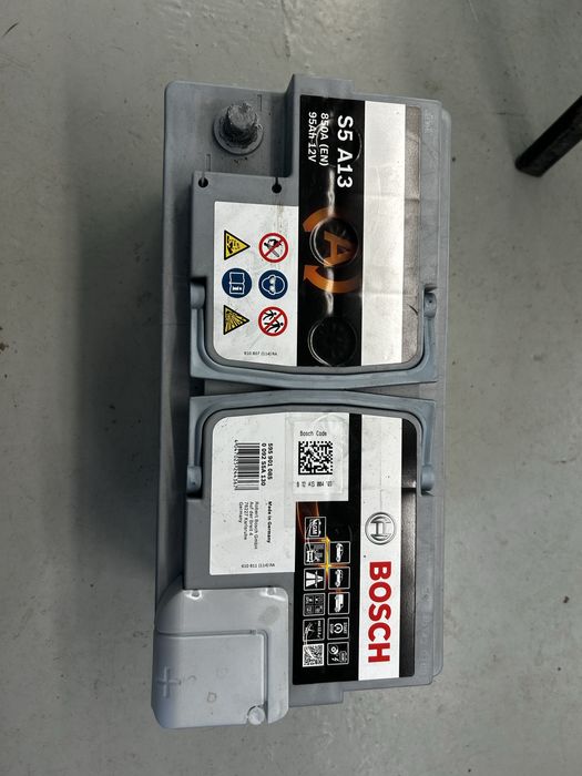 Акумулатор BOSCH AGM