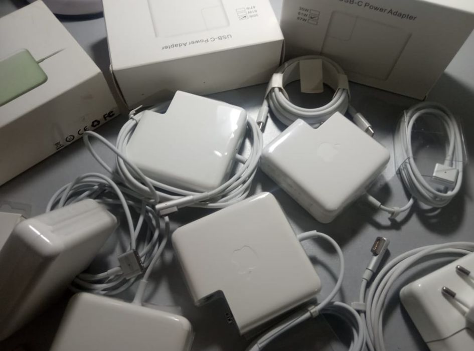 на MacBook 85W - зарядка, блок питания 85 ватт и другие