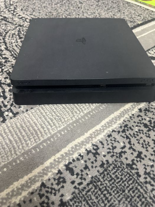 PlayStation 4 slim