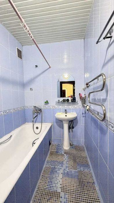 Гулзорда срочно уй сотилади