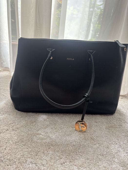 Чанти отигинални  Furla, Valentino