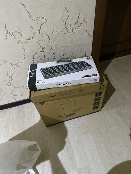 компютер сотилади киматга олган эдим