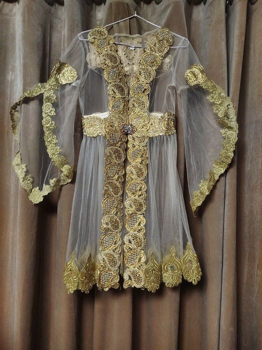 Kelincha ko'ylaklar bir ikki martta choy uzatilish uchun holati ideal