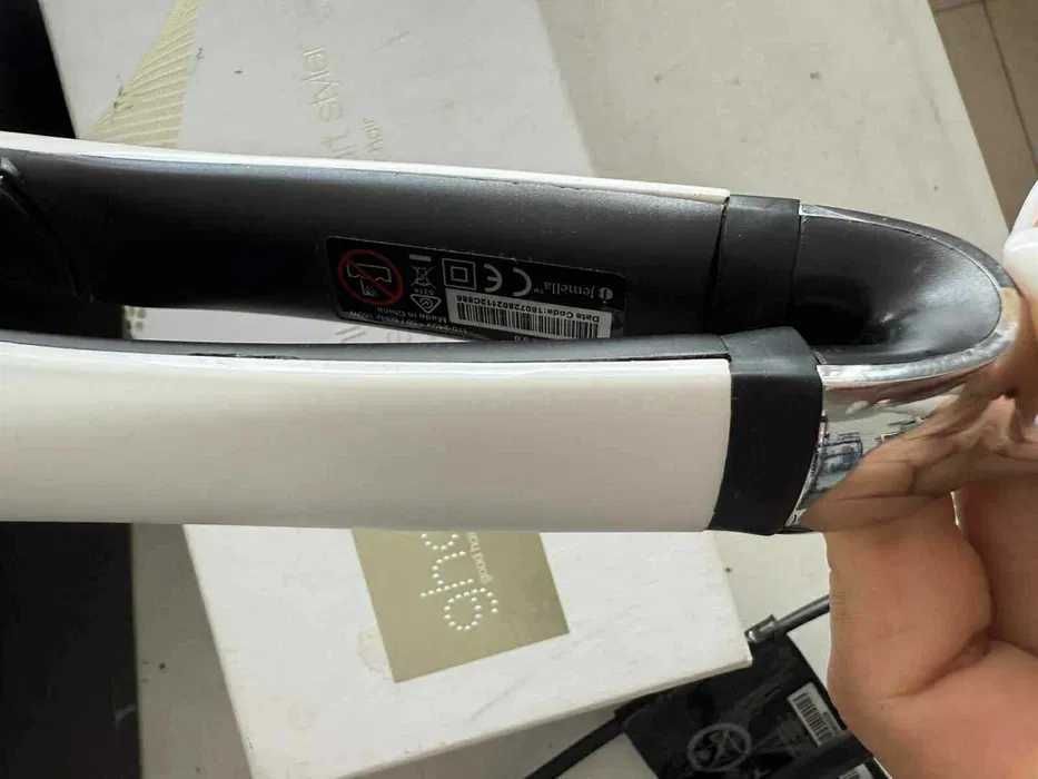 Професионална преса за коса GHD Platinum+ Styler White