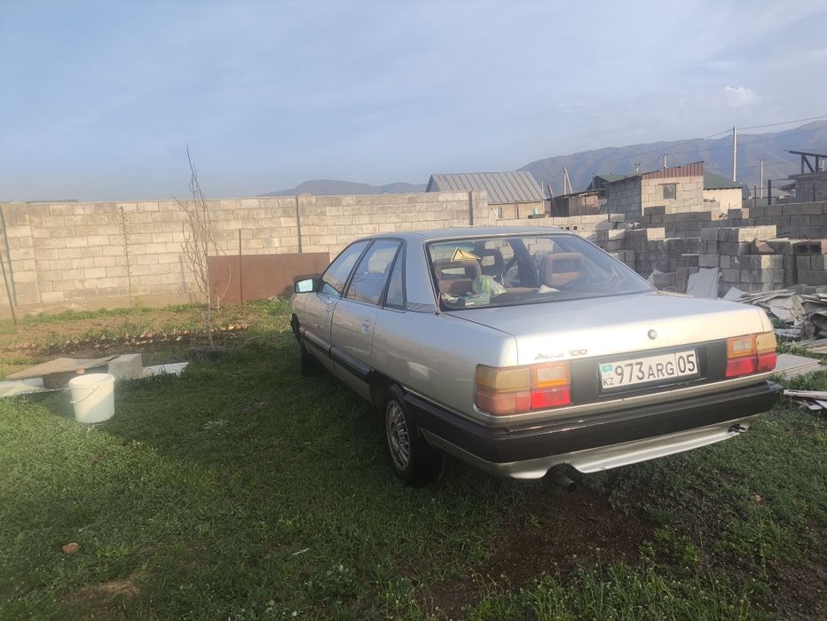 Ауди 100 старушка легенда трассы!