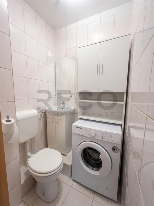 Apartament 3 camere 70 mp decomandat Cantemir