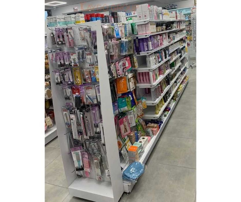 Метален стелаж, регал, промо за зоомагазин, аптека, дрогерия,козметика