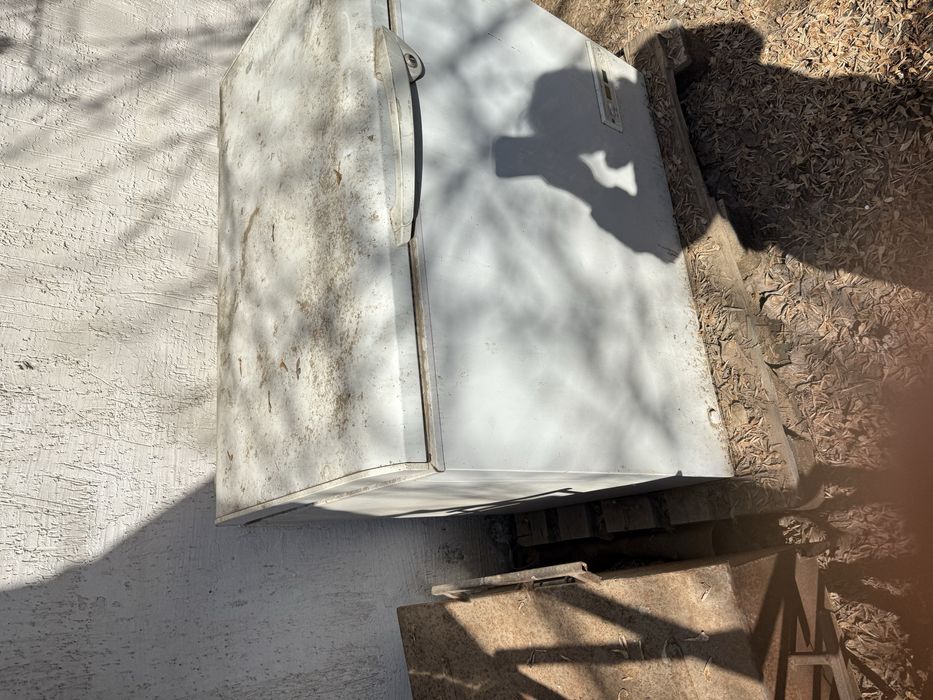 Отдам морозильник за 5000 тг