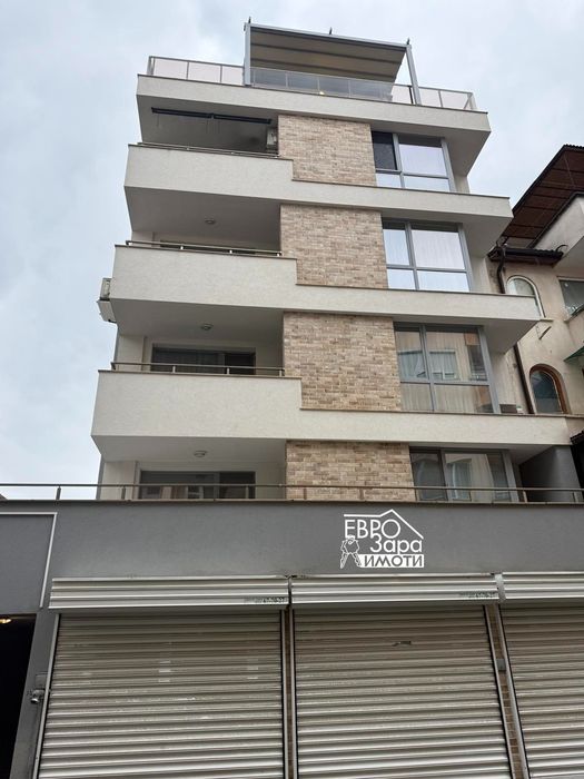 Стилен Тристаен Апартамент Под Наем В Центъра