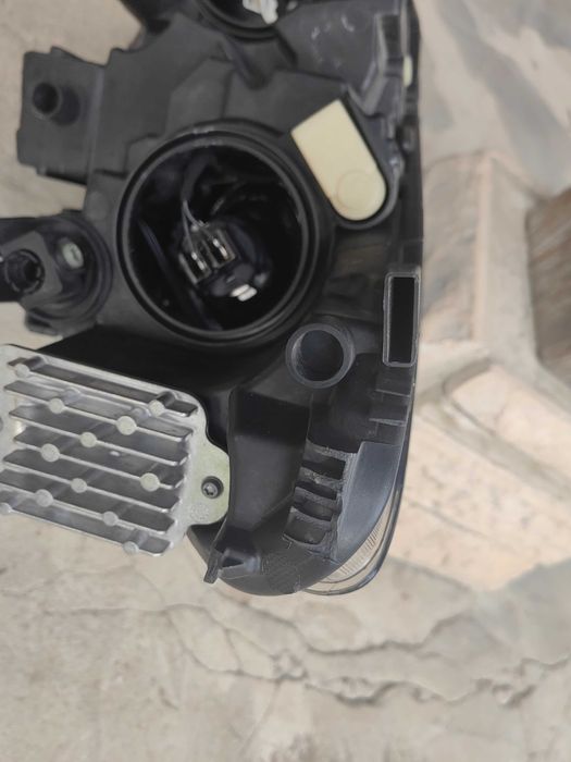 Фар Ford Kuga H7 десен / Фар Форд Куга Оригинален