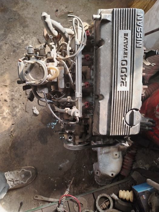 Продам двигатель террано 2 2.4 бензин