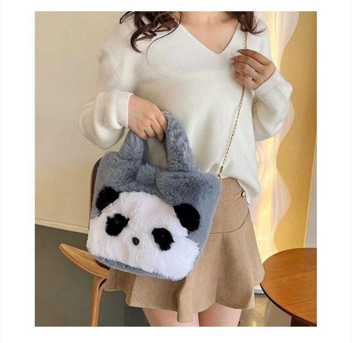 Пухкава и плюшена чанта Панда