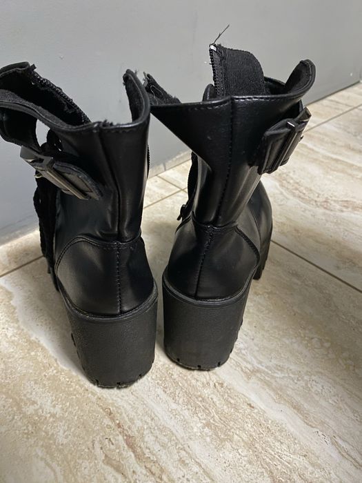 Дамски зимни боти