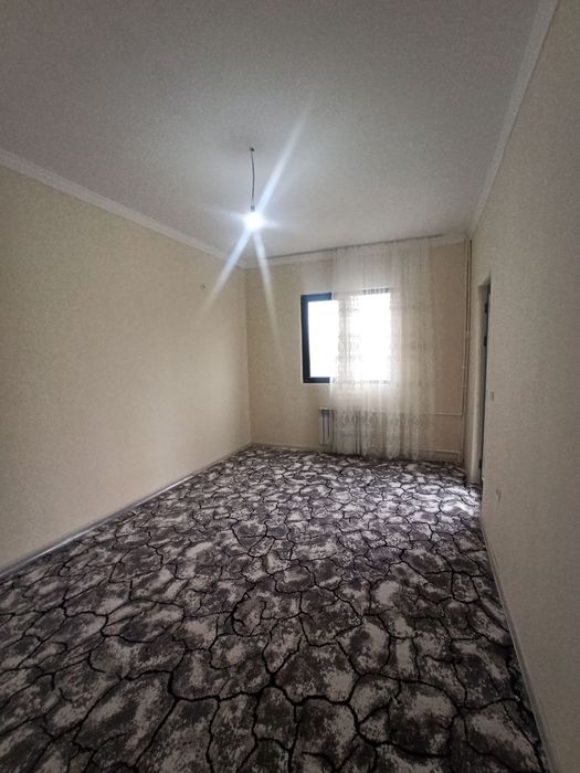 Чирчик шахар 
2-микрораён Навастройка
#2-хона 13-етаж
 квартира ижа