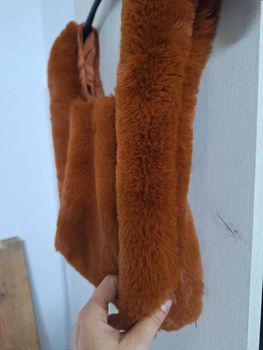 Geanta blanita Lefties noua